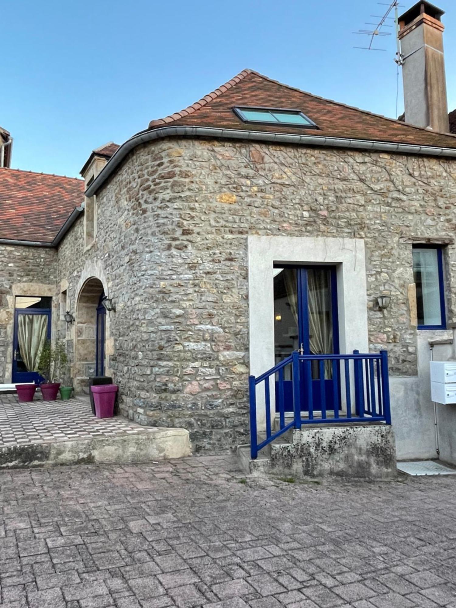 Hotel Du Commerce Semur-en-Auxois Dış mekan fotoğraf