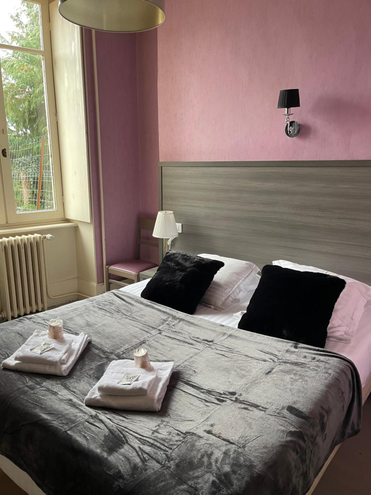 Hotel Du Commerce Semur-en-Auxois Dış mekan fotoğraf